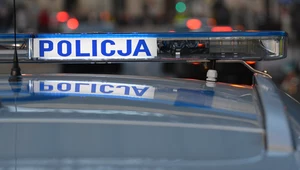 Policja apeluje, by nie dawać dostępu do konta bankowego obcym osobom i nie instalować podejrzanych aplikacji