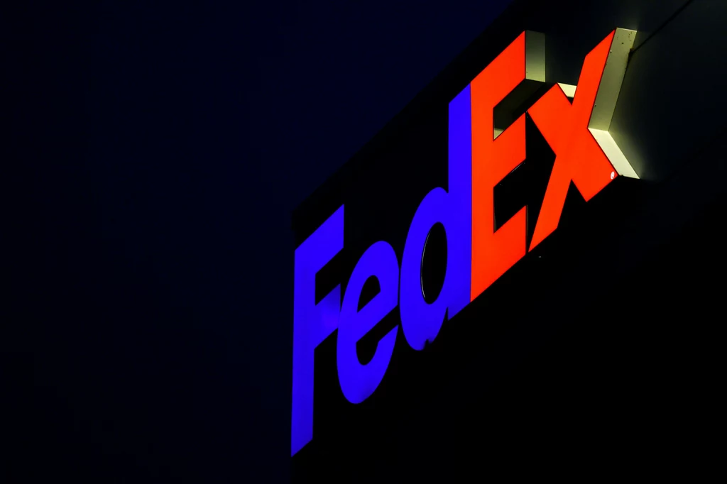 Dostałeś podejrzanego SMS-a od firmy FedEx? Uwaga, nadawcą mogą być oszuści