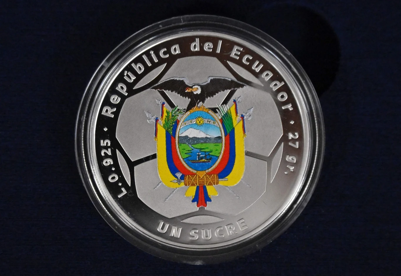 Jak poinformował Guillermo Avellan z CBE, projekt monety został zatwierdzony przez FIFA.   Fot.  AFP/AFP RODRIGO BUENDIA