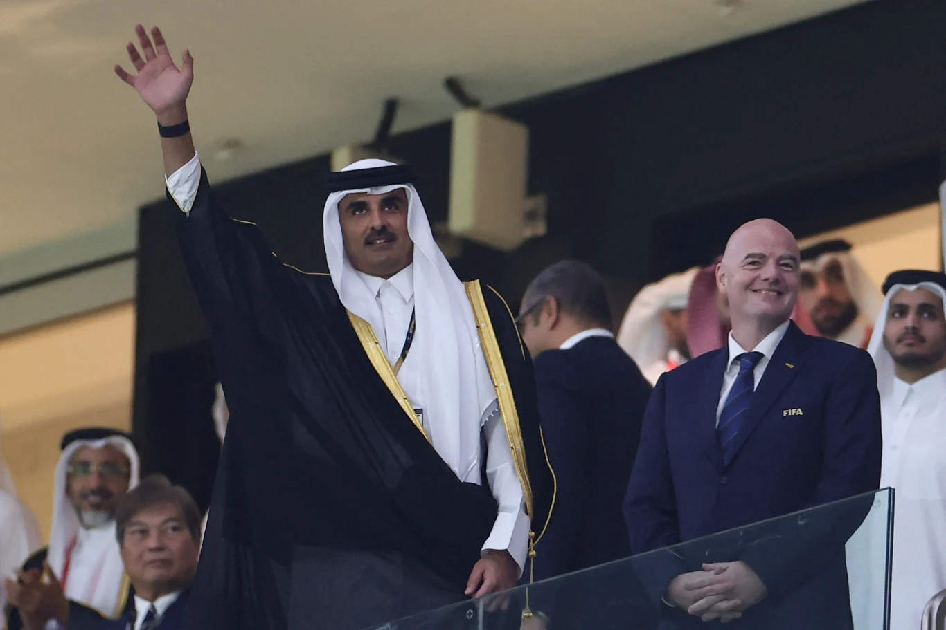 Gianni Infantino (po prawej)