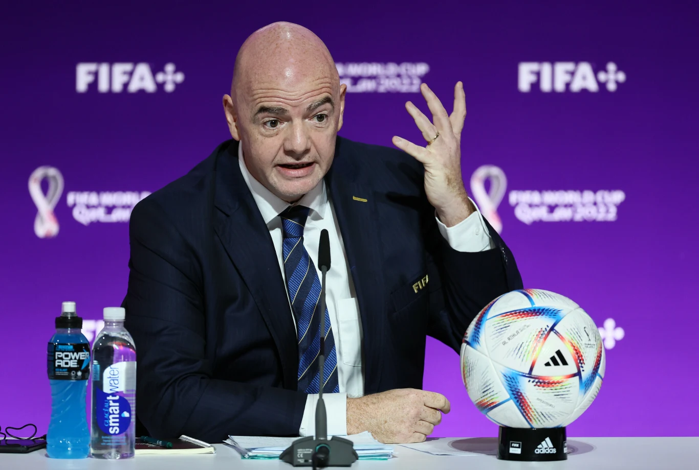 Ile zarabia Gianni Infantino? Majątek prezydenta FIFA robi wrażenie 