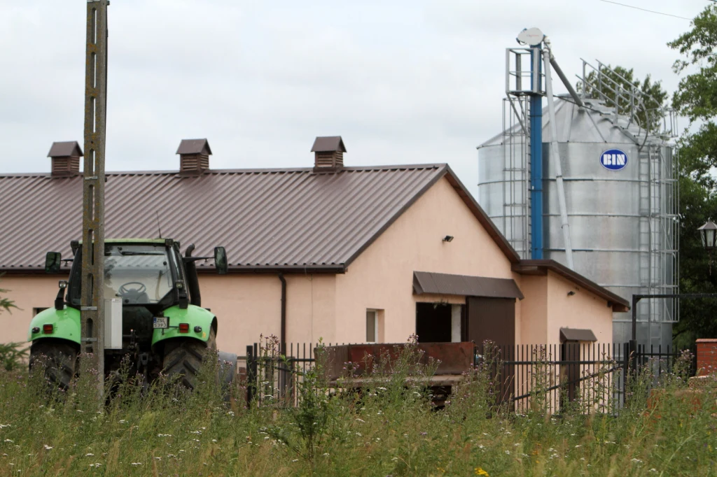 Dom i gospodarstwo rolne Andrzeja Leppera - Zieleniewo Dom i gospodarstwo rolne Andrzeja Leppera - Zieleniewo