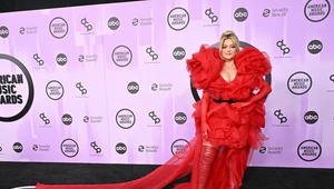 American Music Awards 2022. Kto zjawił się na czerwonym dywanie?