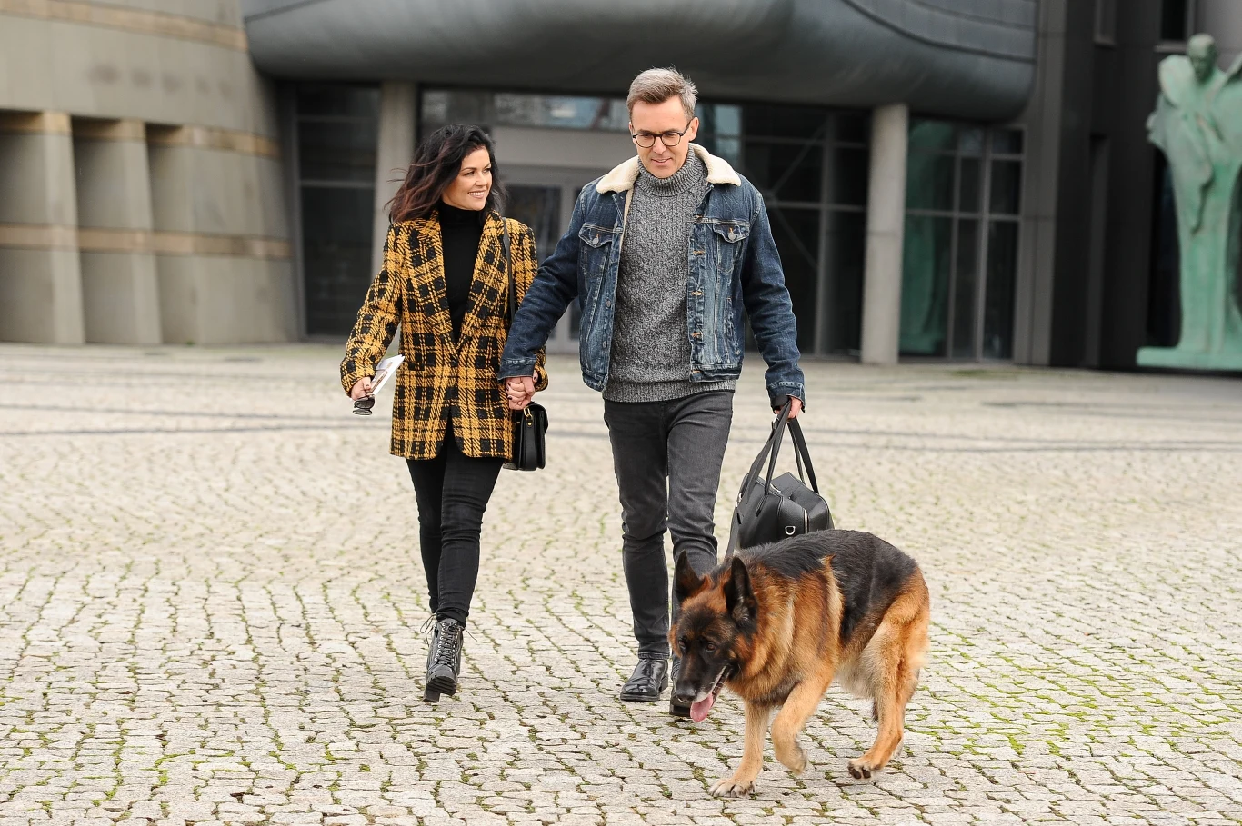 Cichopek z Kurzajewskim i psem Cichopek z Kurzajewskim i psem