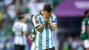 Argentyna sensacyjnie przegrała 1-2 z Arabią Saudyjską w pierwszym meczu grupy C mistrzostw świata w Katarze