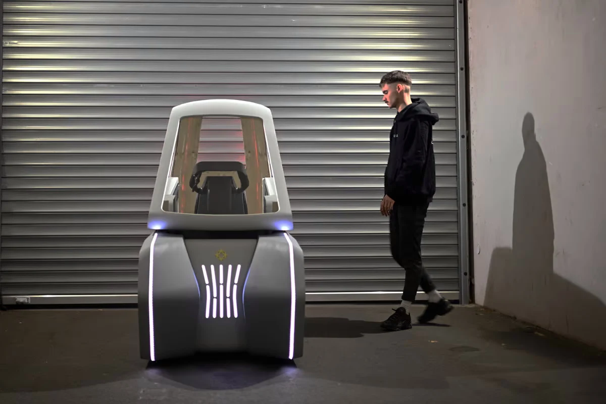 UILA to pojazd w pełni autonomiczny, który będzie można przywołać w dowolne miejsce za pomocą aplikacji / zdjęcie: Stratasys/nFrontier UILA to pojazd w pełni autonomiczny, który będzie można przywołać w dowolne miejsce za pomocą aplikacji / zdjęcie: Stratasys/nFrontier