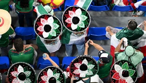 Kibice z Meksyku na stadionie podczas meczu z Polską