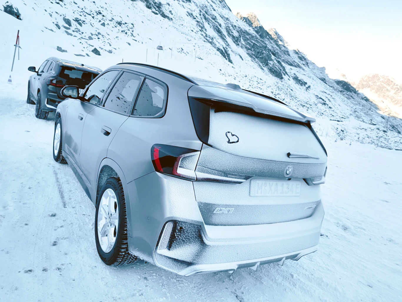 Nowe BMW X1– jeździliśmy nim po… lodowcu Nowe BMW X1– jeździliśmy nim po… lodowcu