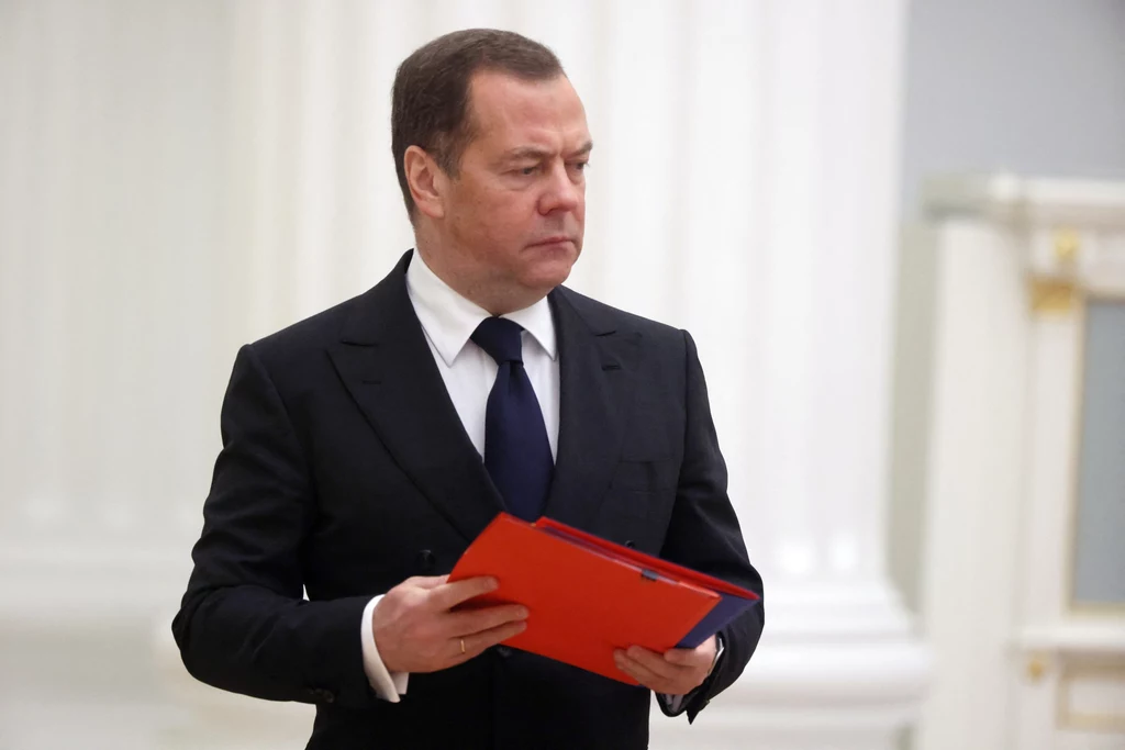 Dmitrij Miedwiediew powiedział, że Zachód nie jest zainteresowany rozmowami o pokoju na Ukrainie Dmitrij Miedwiediew powiedział, że Zachód nie jest zainteresowany rozmowami o pokoju na Ukrainie