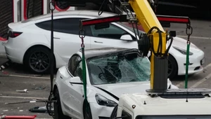 Ile kosztuje stłuczka Ferrari, Lamborghini czy Teslą? Elektryzujące dane