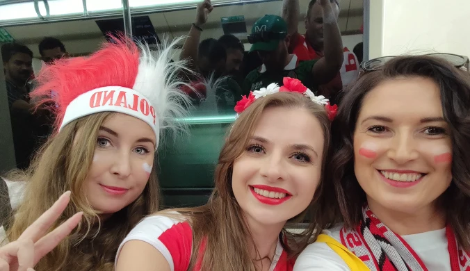 Hania, Renia i Magda w drodze na mecz
