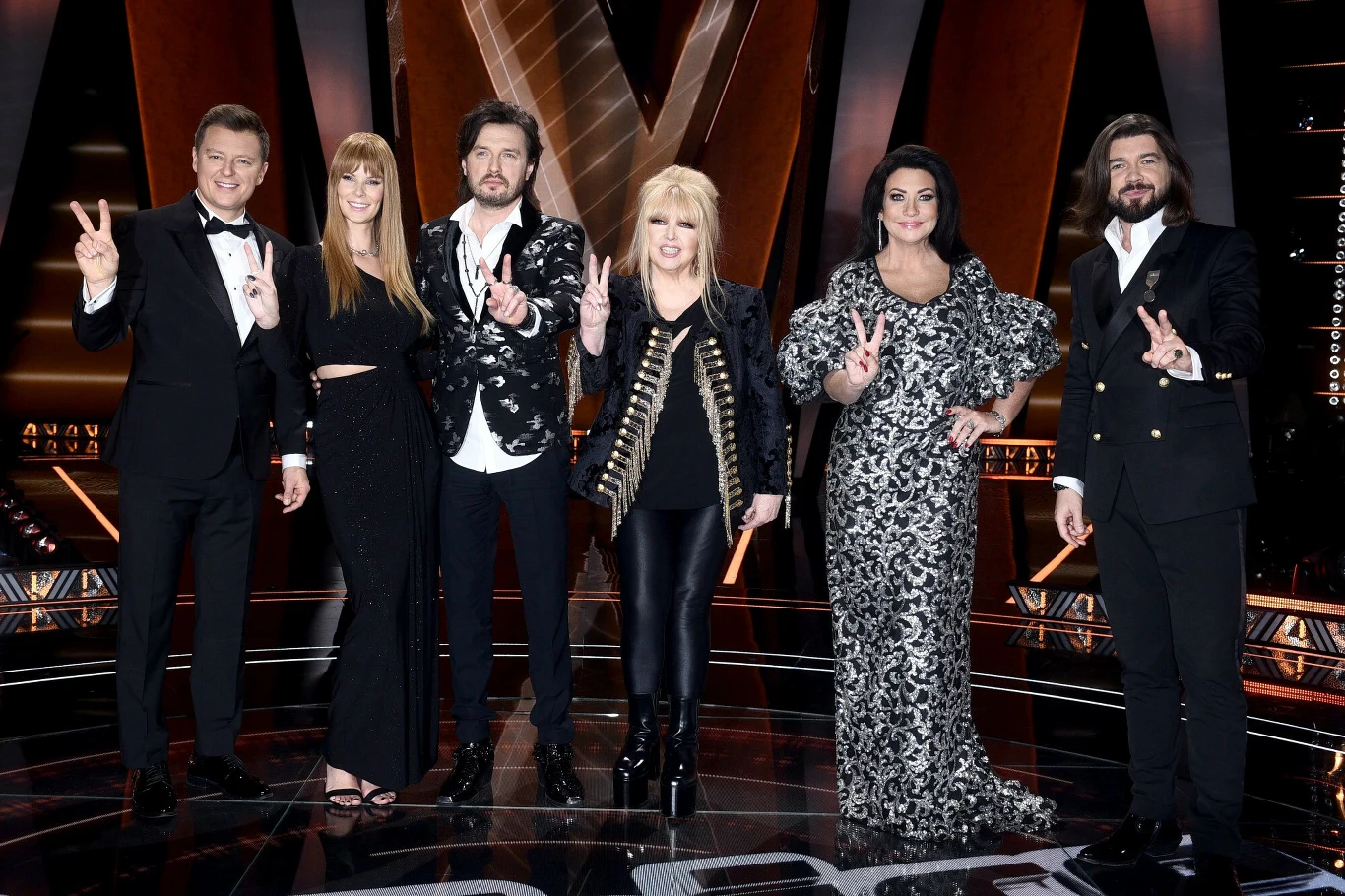 4. edycja "The Voice Senior" (od lewej) Rafał Brzozowski, Małgorzata Tomaszewska, Piotr Cugowski, Maryla Rodowicz, Alicja Węgorzewska, Tomasz Szczepanik 4. edycja "The Voice Senior" (od lewej) Rafał Brzozowski, Małgorzata Tomaszewska, Piotr Cugowski, Maryla Rodowicz, Alicja Węgorzewska, Tomasz Szczepanik