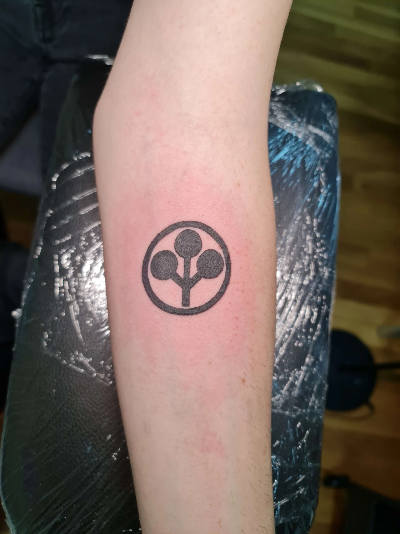 Tatuaż z motywem z gry Cyberpunk 2077 / fot. Reddit