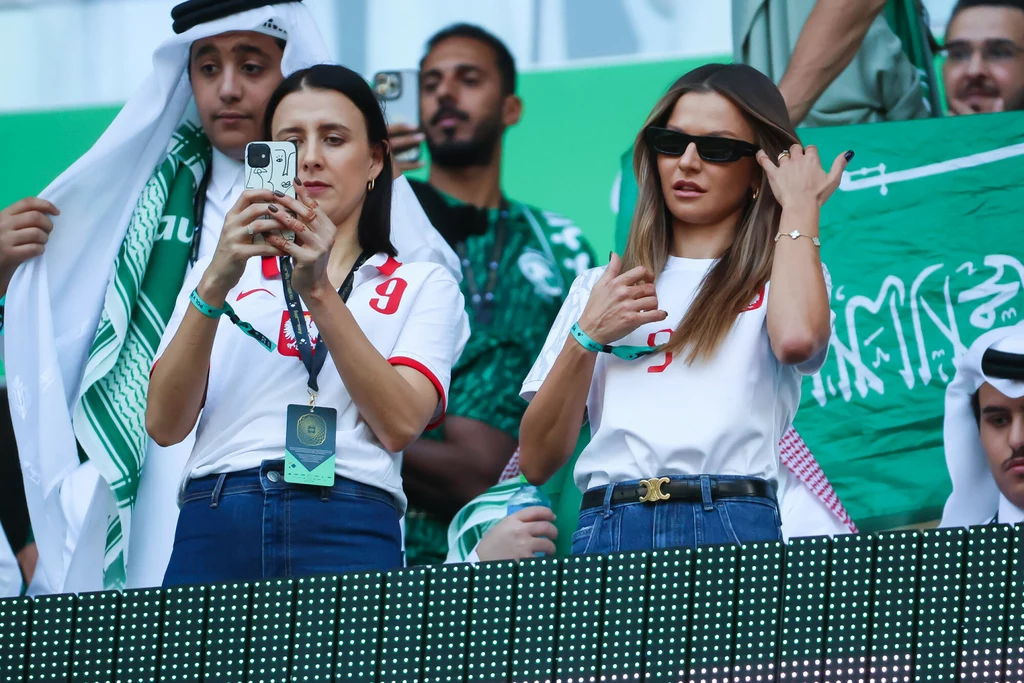 Milena Lewandowska i Anna Lewandowska na meczu Polska - Arabia Saudyjska