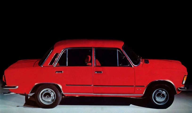Polski Fiat 125p - model roku 1975