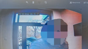 Zabrała pieniądze znalezione w bankomacie. Surowa kara