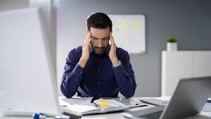 W ostatnich latach notuje się coraz więcej oznak depresji i wypalenia zawodowego, przez co zagrożona jest efektywność pracy i samopoczucie pracowników