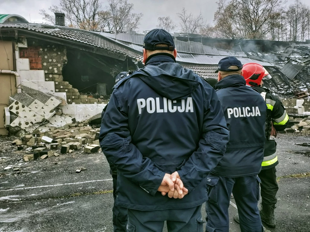 Śledztwo prokuratury ma ustalić przyczyny pożaru. Badane są różne hipotezy Śledztwo prokuratury ma ustalić przyczyny pożaru. Badane są różne hipotezy