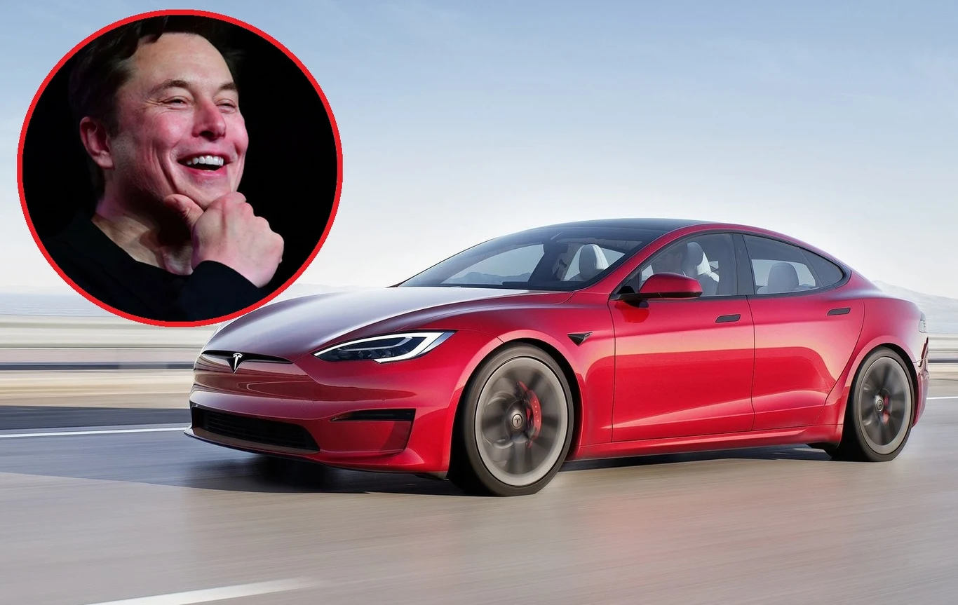 Elon Musk zapowiedział, że Tesla udostępni system autonomiczny dla swoich klientów / fot. materiały prasowe; /FREDERIC J. BROWN/AFP/East News Elon Musk zapowiedział, że Tesla udostępni system autonomiczny dla swoich klientów / fot. materiały prasowe; /FREDERIC J. BROWN/AFP/East News