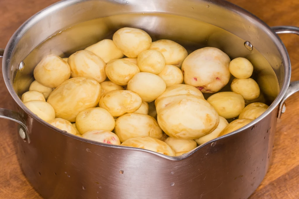 Ziemniaki nadal są obowiązkowym punktem obiadu w wielu domach
