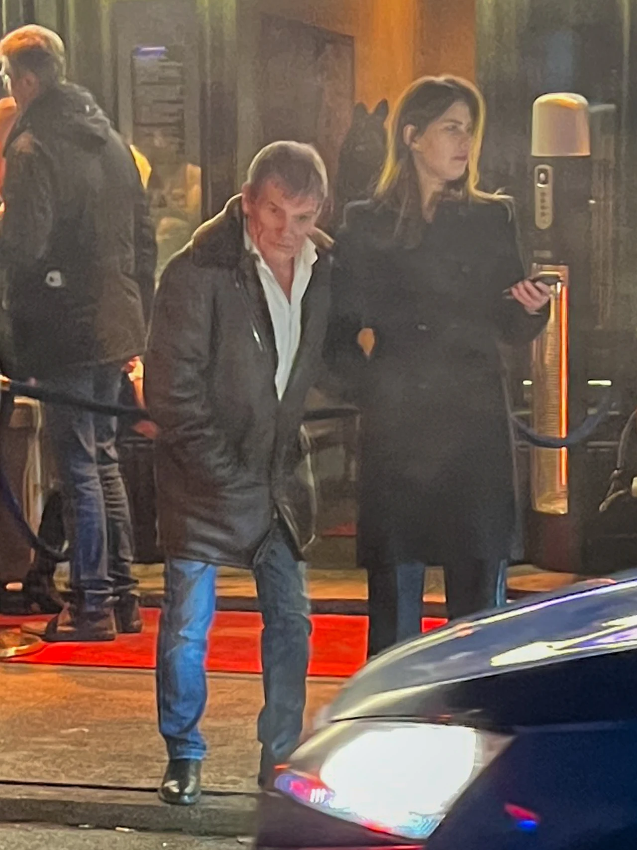 Marek Włodarczyk z młodszą o 36 lat partnerka opuścił klub o drugiej w nocy