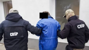 Funkcjonariusze z CBŚP zatrzymali 13 osób, które zajmowały się nielegalnym handlem bronią w dziewięciu województwach