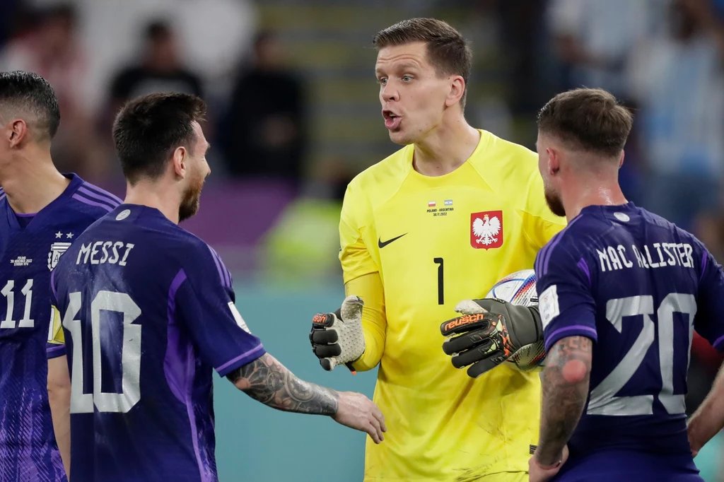 Wojciech Szczęsny w rozmowie z Lionelem Messim Wojciech Szczęsny w rozmowie z Lionelem Messim