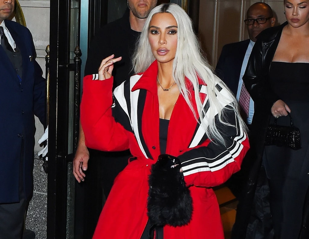 Kim Kardashian lubi przepych, ale w domu stawia na prostotę 