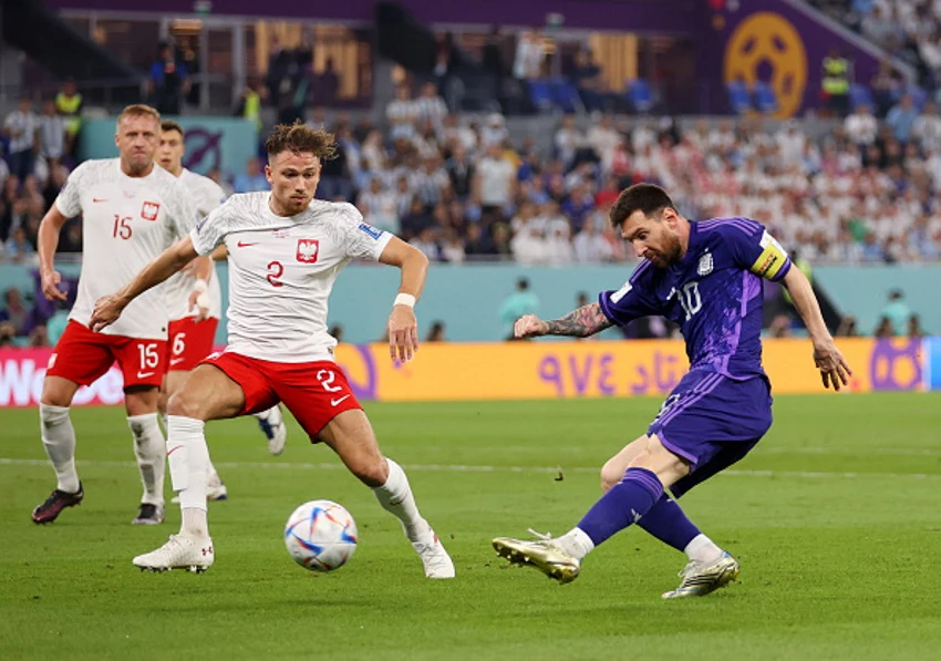 Matty Cash dostał koszulkę od Lionela Messiego Matty Cash dostał koszulkę od Lionela Messiego