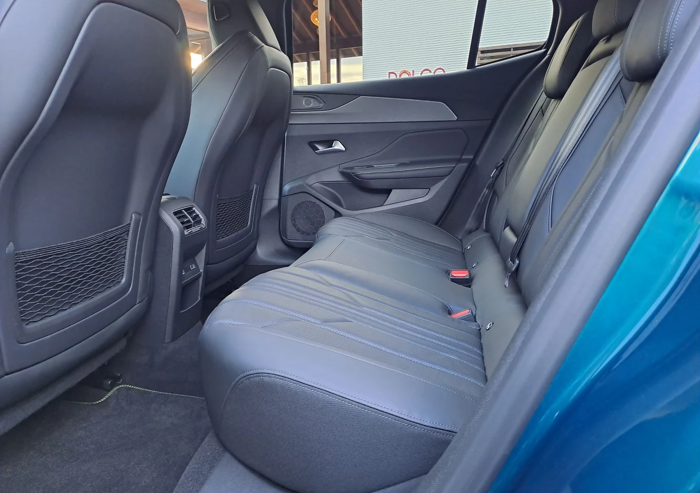 Peugeot 408 Hybrid
