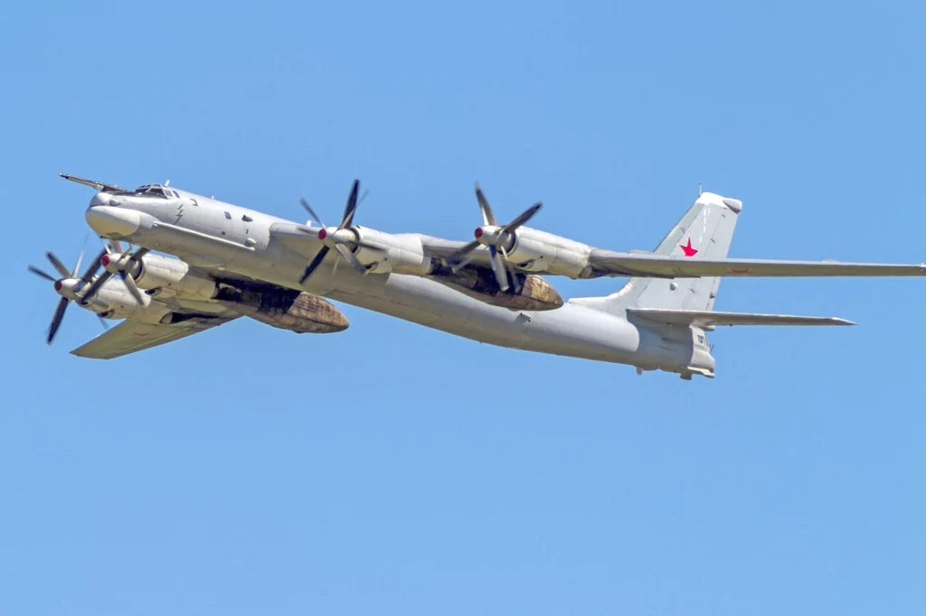 Tu-95MS bierze udział w wojnie w Ukrainie już od samego początku kontliktu. Samoloty te brały udział w pierwszych uderzeniach 24 lutego