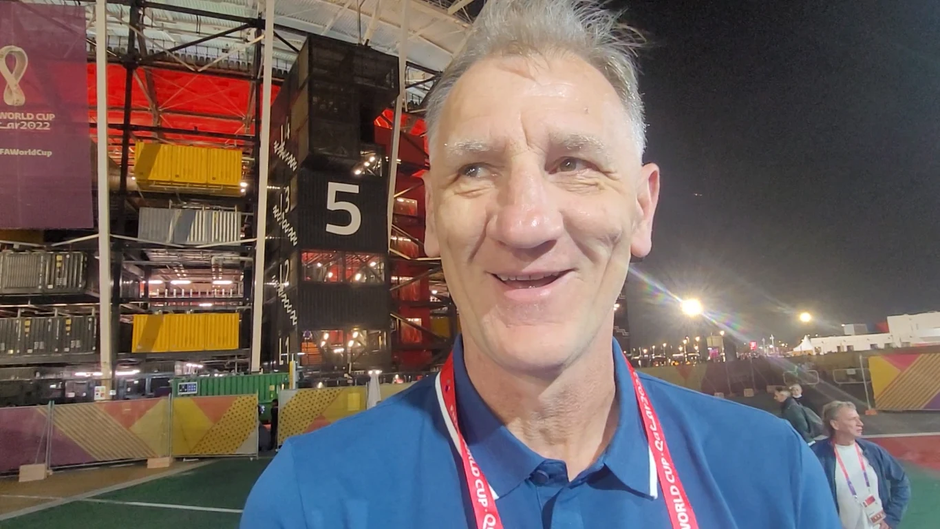 Kazimierz Węgrzyn pod Stadionem 974 w Dosze Kazimierz Węgrzyn pod Stadionem 974 w Dosze