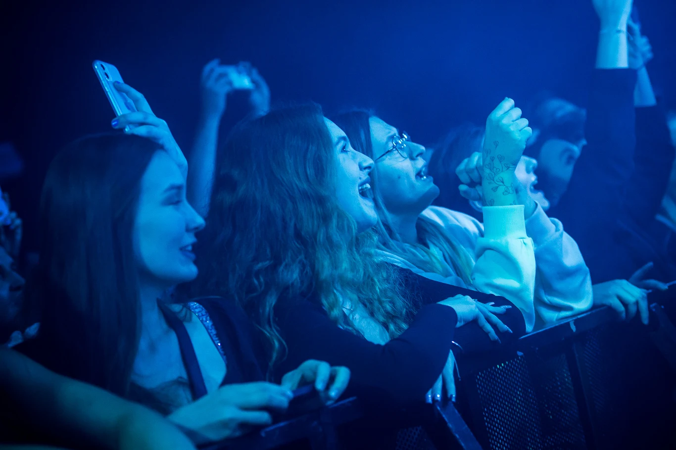 Julia Wieniawa promuje album "Omamy" zimową trasą koncertową Julia Wieniawa promuje album "Omamy" zimową trasą koncertową