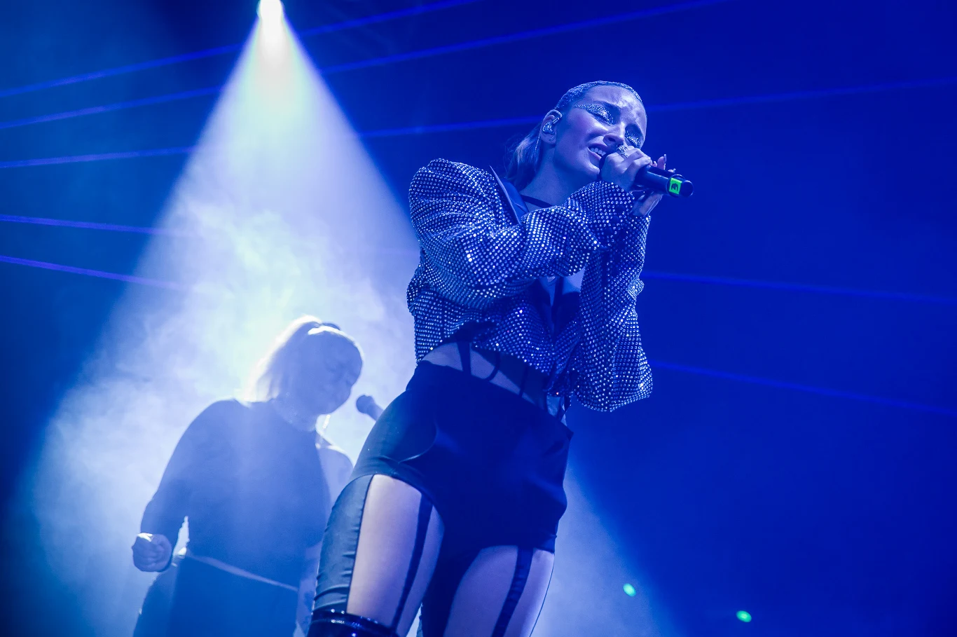 Julia Wieniawa promuje album "Omamy" zimową trasą koncertową Julia Wieniawa promuje album "Omamy" zimową trasą koncertową