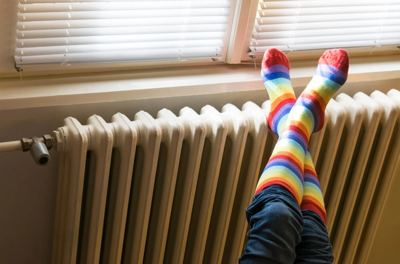 Fizycy z PAN wymyślili, jak zmniejszyć ucieczkę ciepła przez szyby / zdjęcie ilustracyjne Fizycy z PAN wymyślili, jak zmniejszyć ucieczkę ciepła przez szyby / zdjęcie ilustracyjne