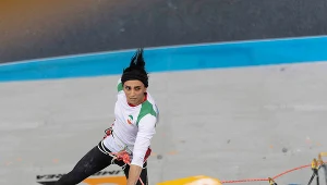 Zburzono dom rodzinny Elnaz Rekabi. Iranka wcześniej wystąpiła bez hidżabu