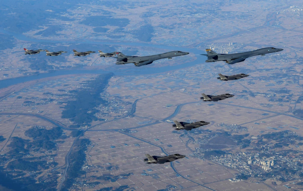 Eskadra F-35, zdjęcie ilustracyjne Eskadra F-35, zdjęcie ilustracyjne