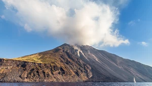 Erupcja wulkanu Stromboli. Powstało niewielkie tsunami