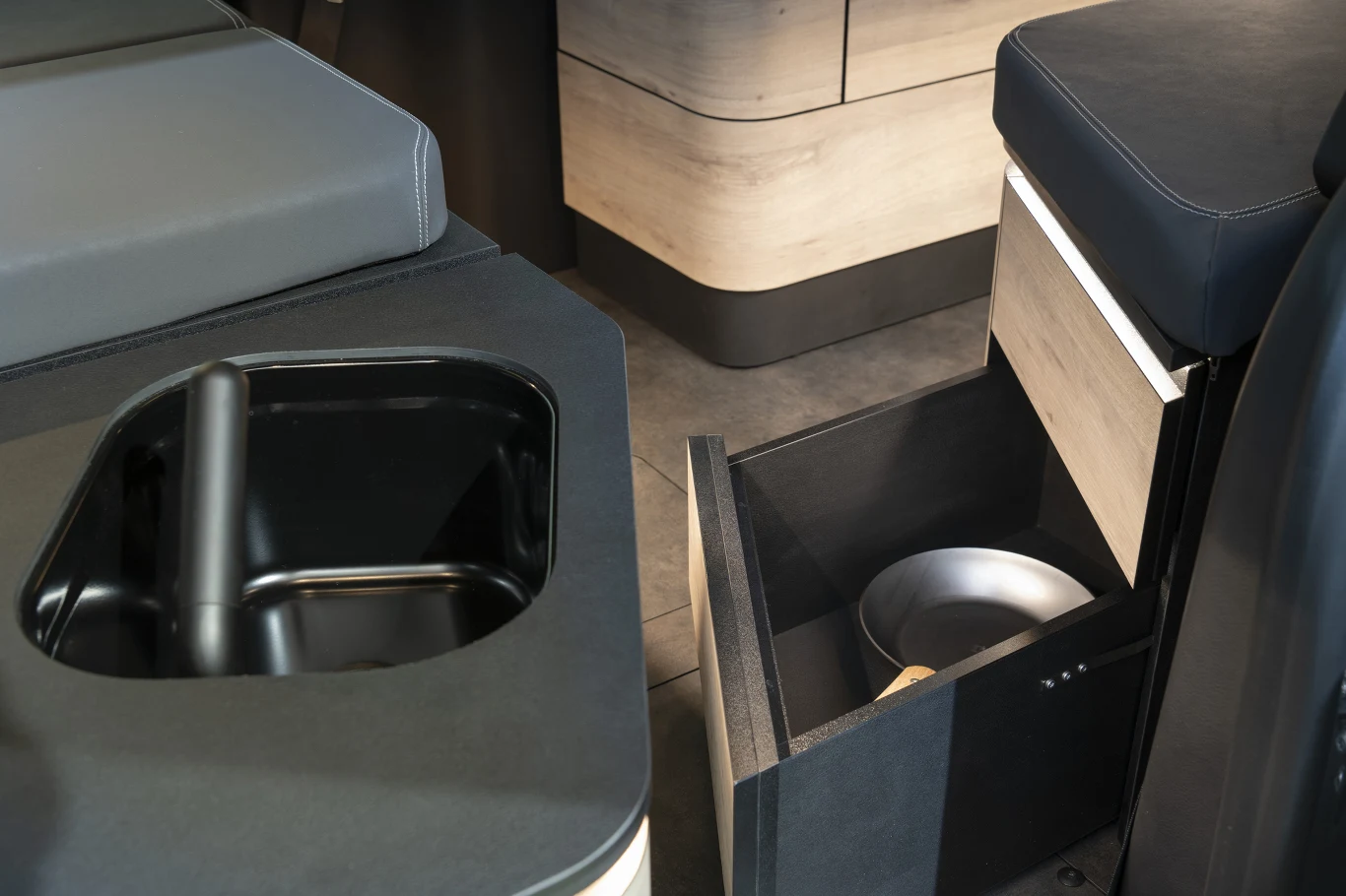 Mercedes EQT z modułem Marco Polo