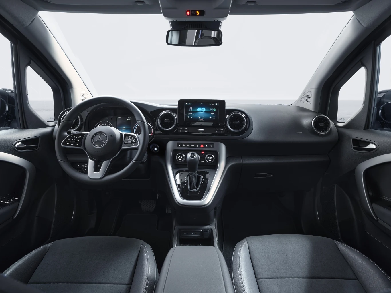 Mercedes EQT z modułem Marco Polo