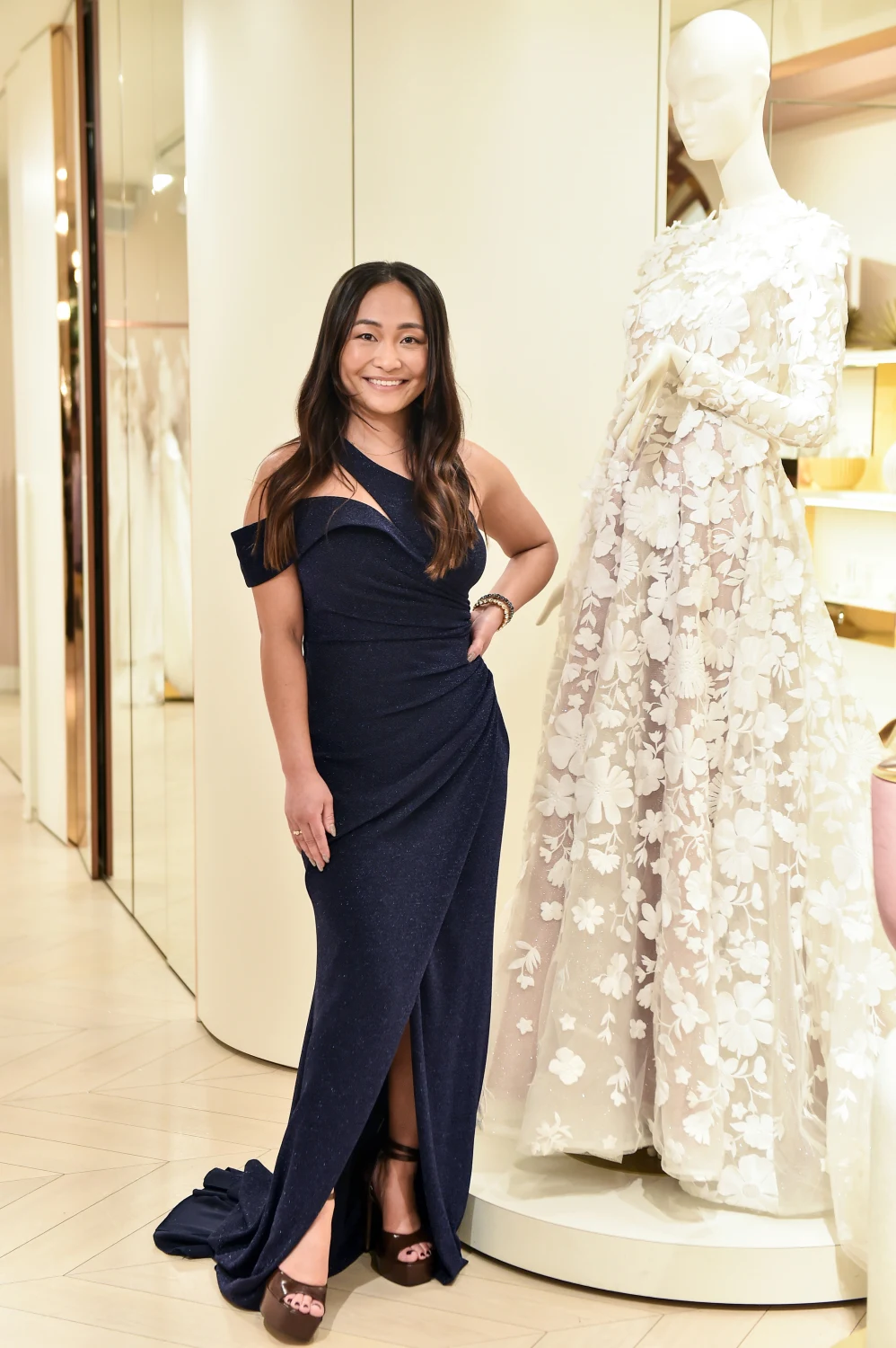 Gwiazdy przymierzają kreacje na wielką galę Telewizji Polsat, Micheel Jargalsajkhan Gwiazdy przymierzają kreacje na wielką galę Telewizji Polsat, Micheel Jargalsajkhan