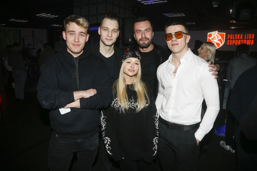 Finał Polskiej Ligi Esportowej: Patryk Wolski, Lila Janowska, Kacper Błoński, Blowek Finał Polskiej Ligi Esportowej: Patryk Wolski, Lila Janowska, Kacper Błoński, Blowek