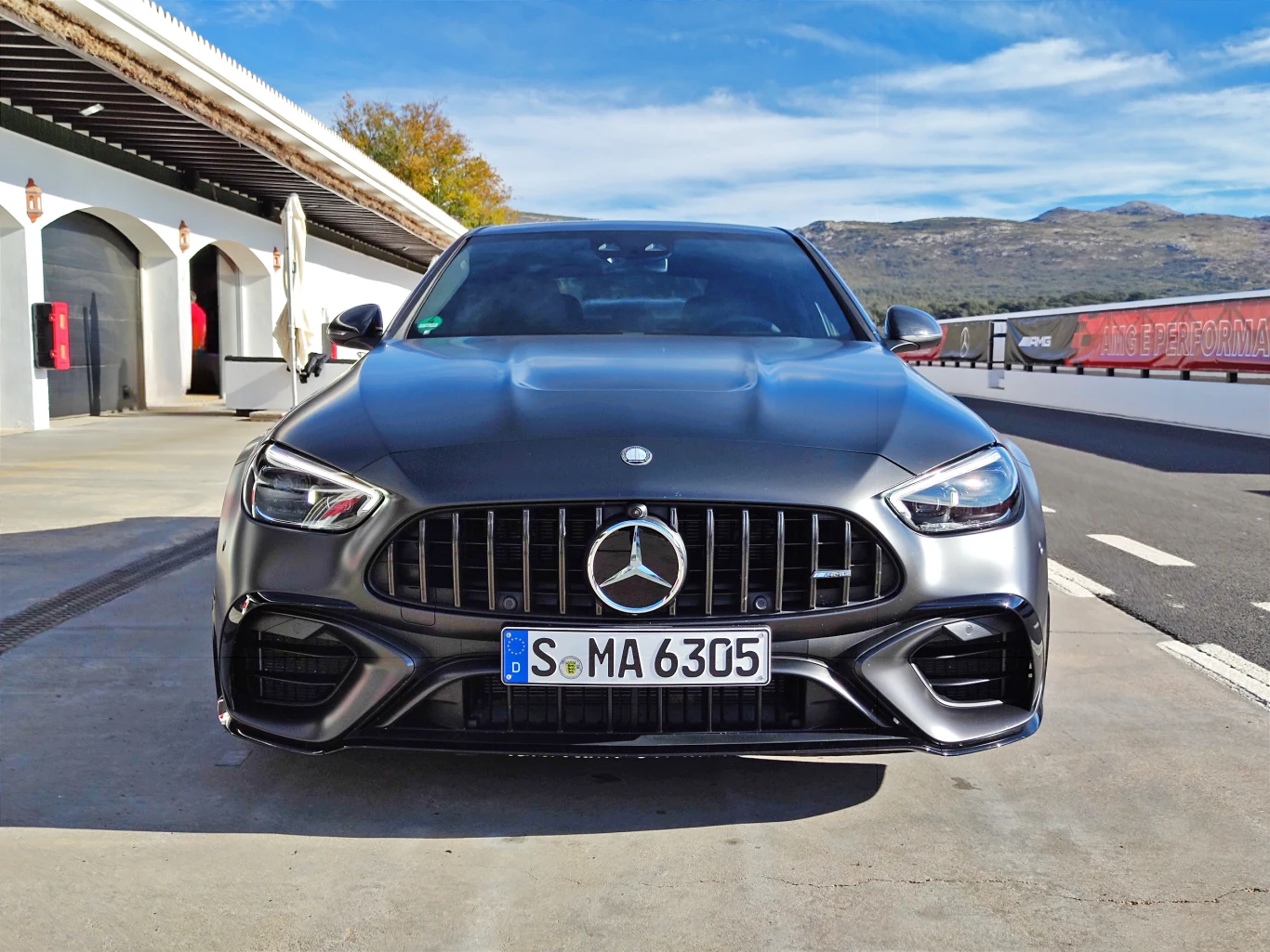 Mercedes AMG C63 S E Performance