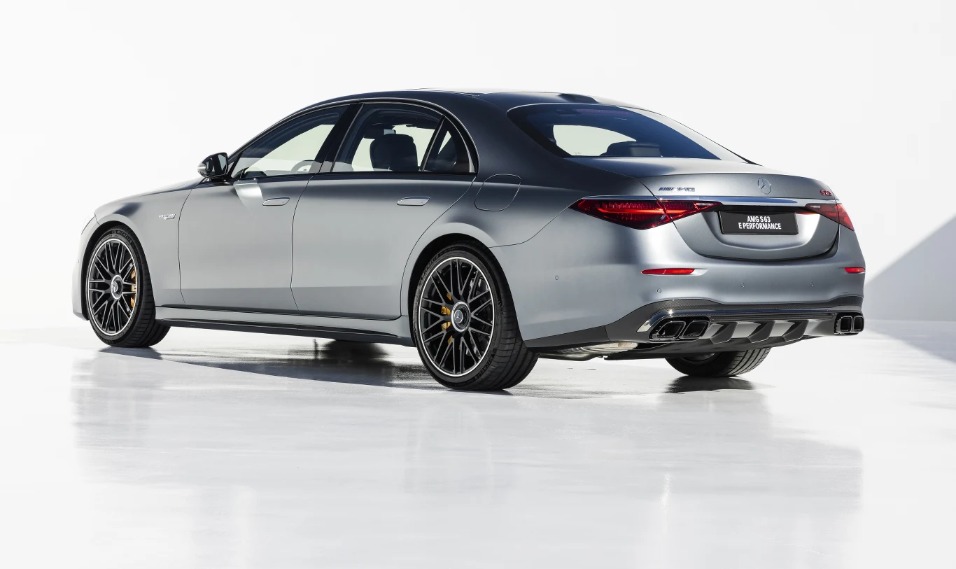  Mercedes-AMG S 63 E Performance