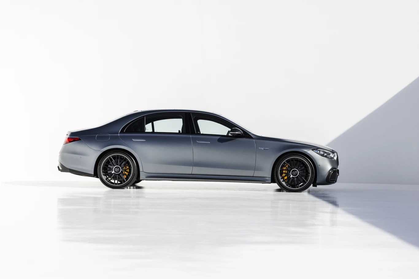 Mercedes-AMG S63 E Performance 