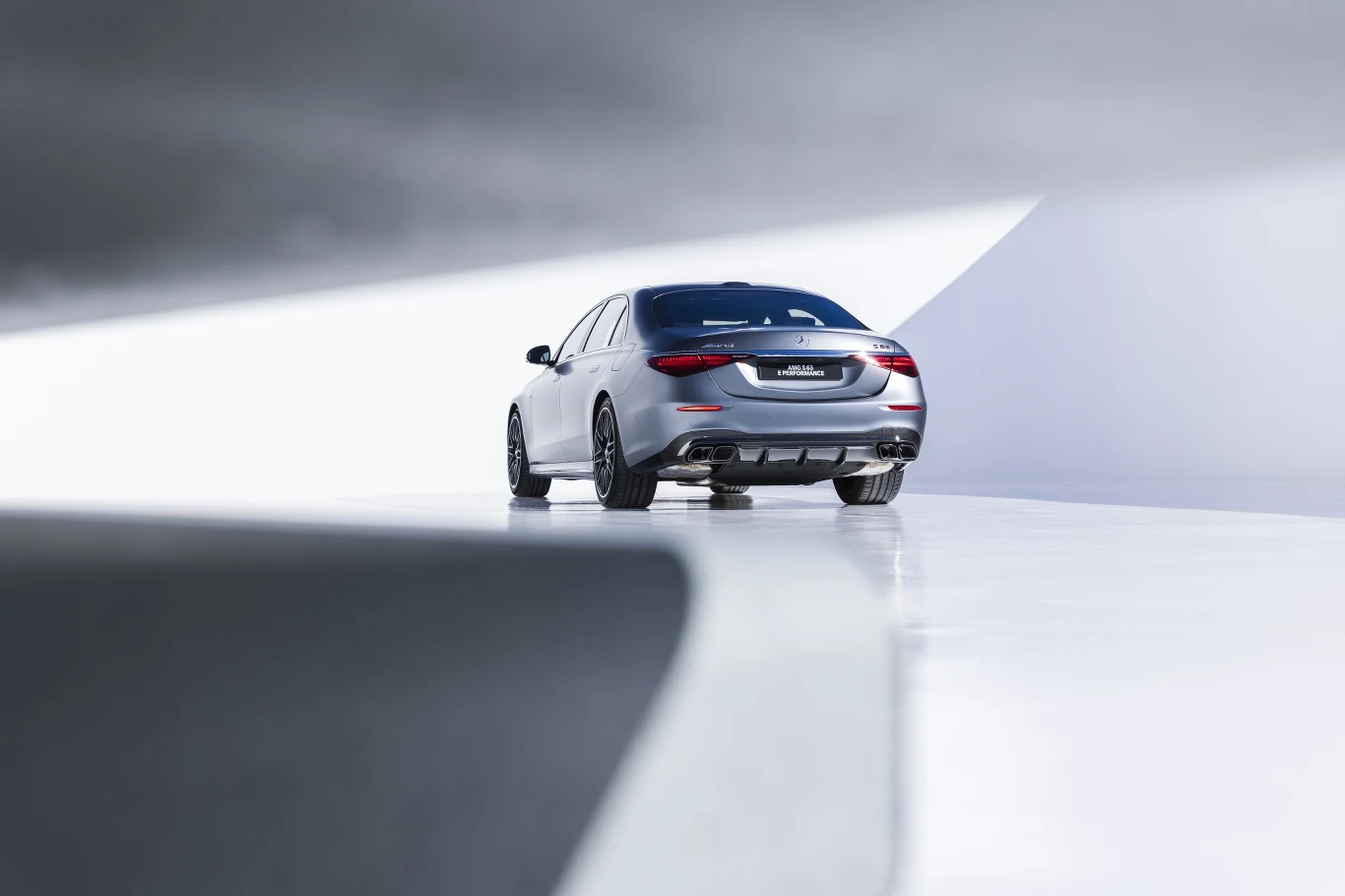 Mercedes-AMG S63 E Performance 