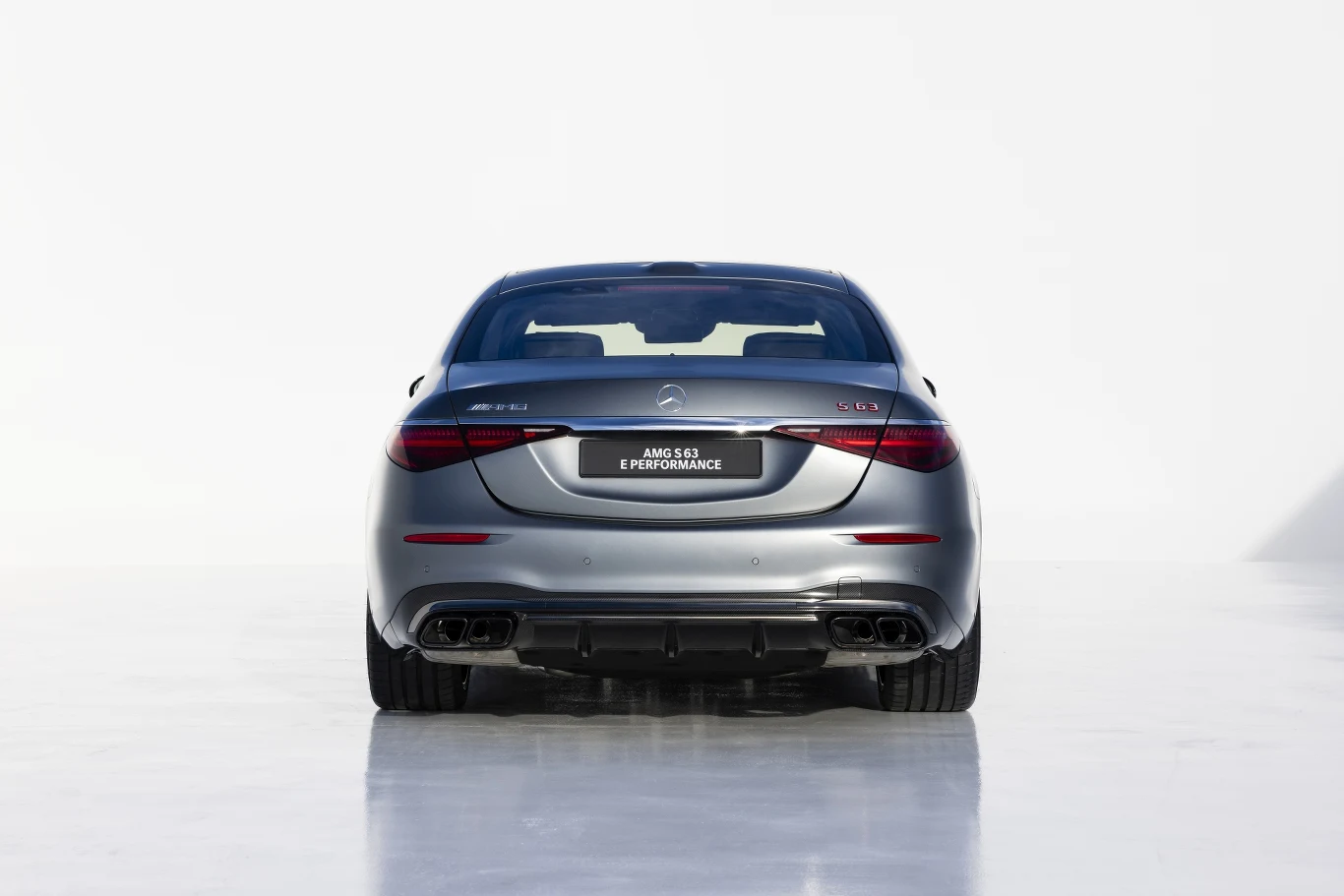 Mercedes-AMG S63 E Performance 