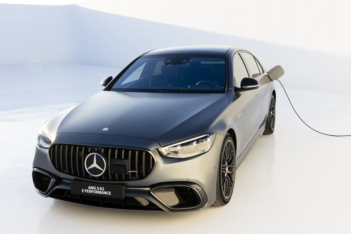 Mercedes-AMG S63 E Performance 