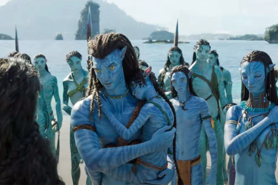 Kadr z filmu "Avatar: Istota wody" Kadr z filmu "Avatar: Istota wody"