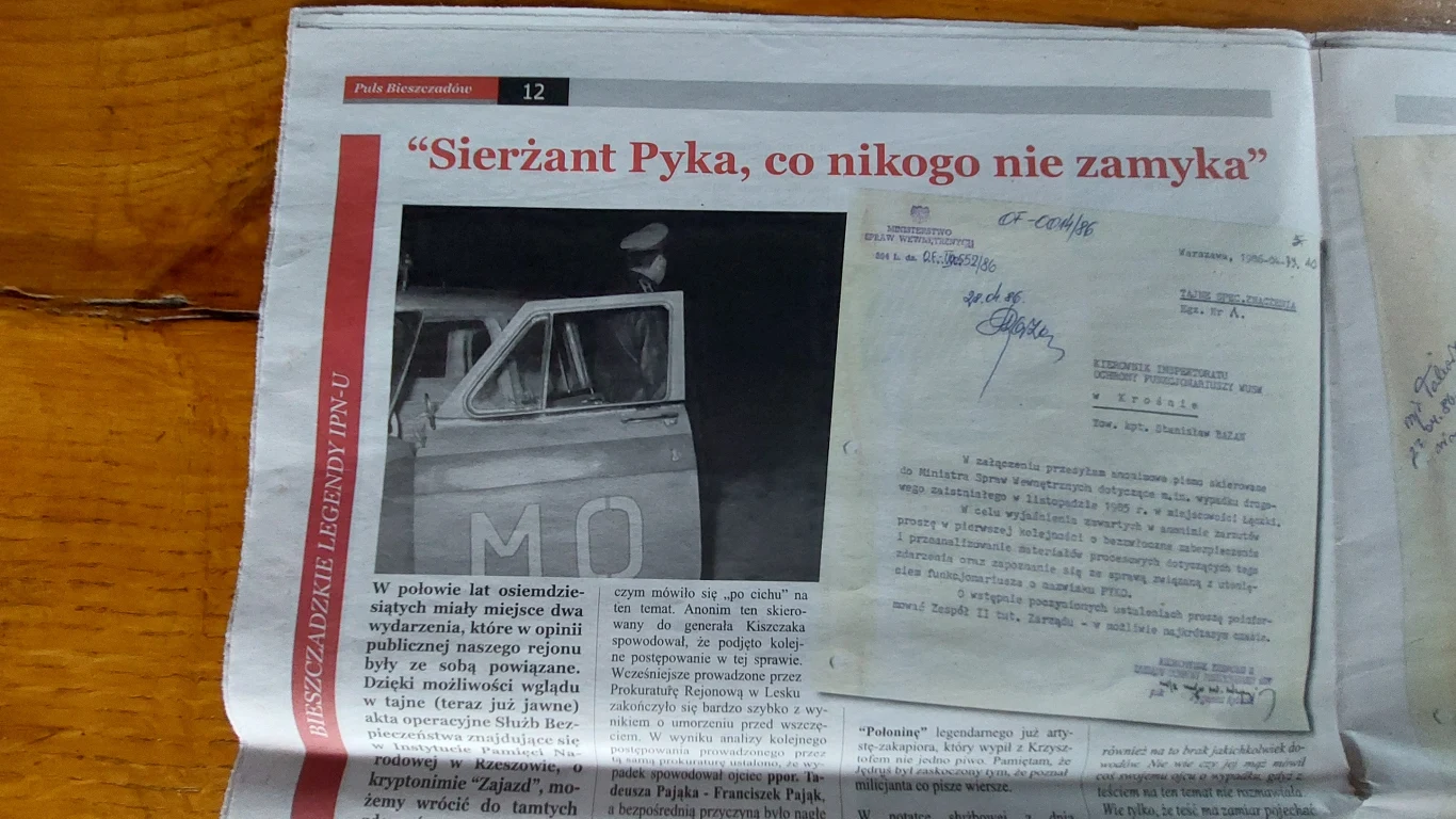 Gazeta z artykułem "Sierżant Pyka co nikogo nie tyka"